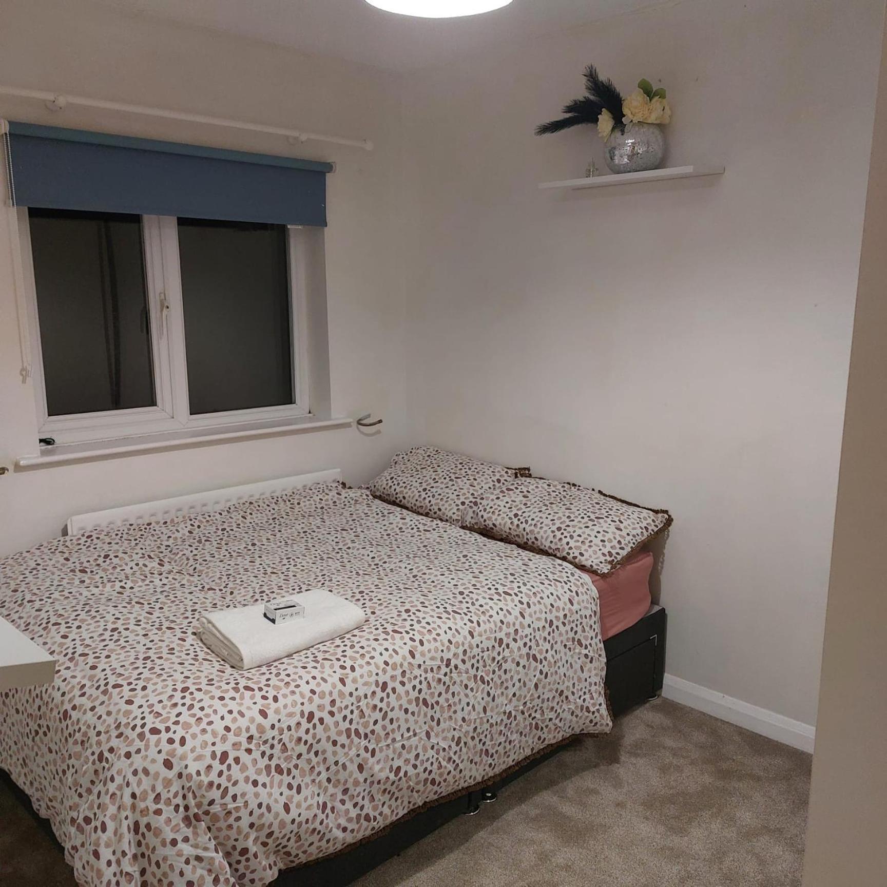 Double Room In A Cul De Sac Area Веллингборо Экстерьер фото